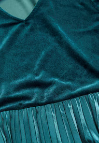 Vicky | Pleated Velvet Dress